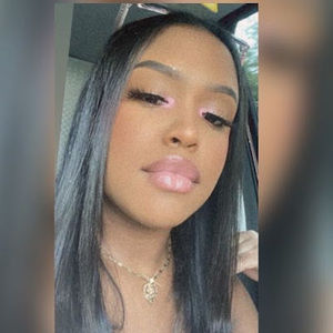 Meet your Posher, Cristal